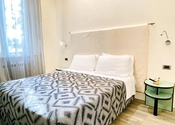 Hotel Tirsus 3*