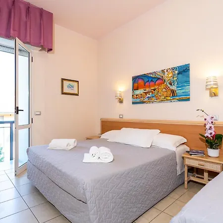 Hotel Tirsus 3*